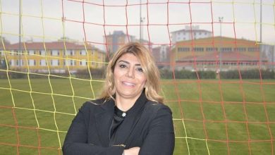 Kayserisporlu futbolcular Berna Gözbaşı’nın Anneler Günü’nü kutladı