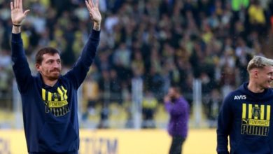 Fenerbahçe’yi Galatasaray derbisine taraftarları uğurladı